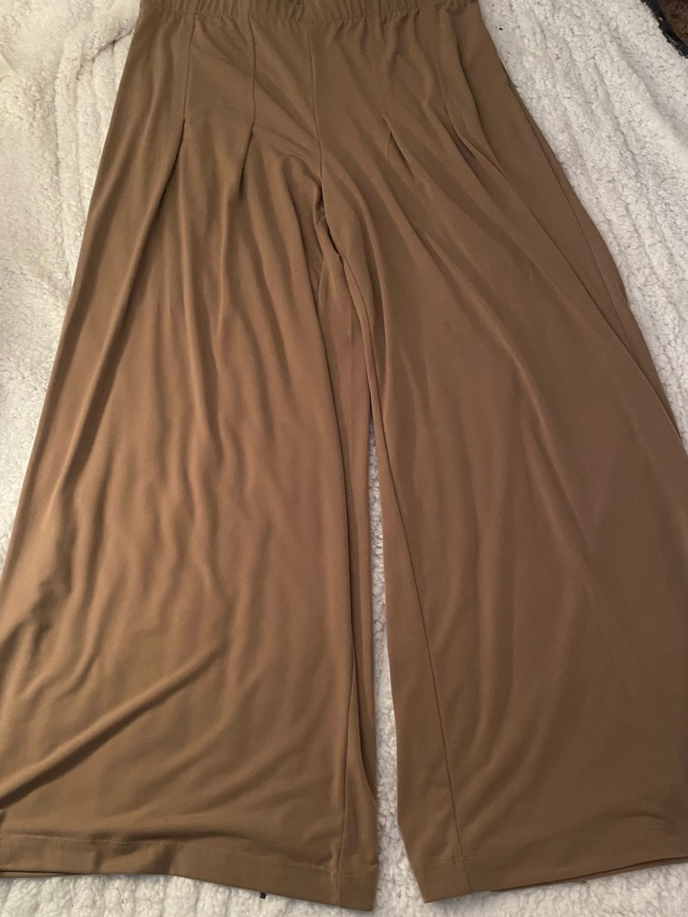 Chico's Wide-Leg Pull-On Pants in Camel Brown